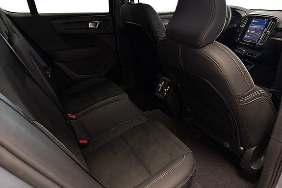 Volvo C40 9 of 23