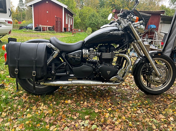 Triumph SPEEDMASTER 2 of 5
