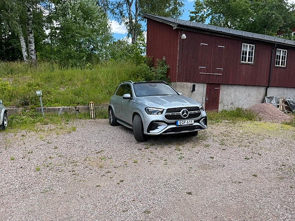 Mercedes-Benz GLE350 de 2 of 5