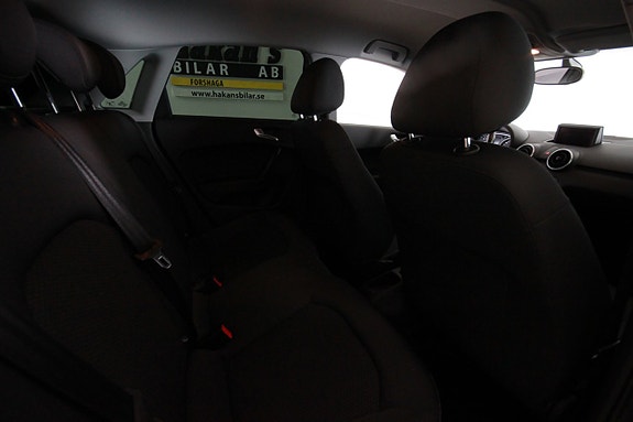 Audi A1 4 of 5