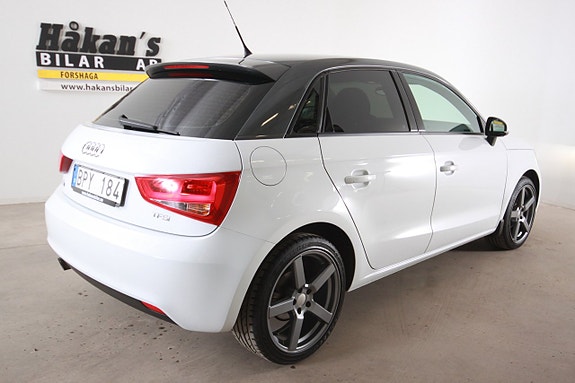 Audi A1 2 of 5