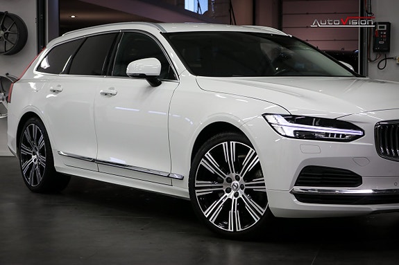 Volvo V90 3 of 5