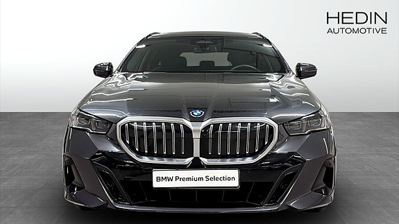 BMW 530e 8 of 11
