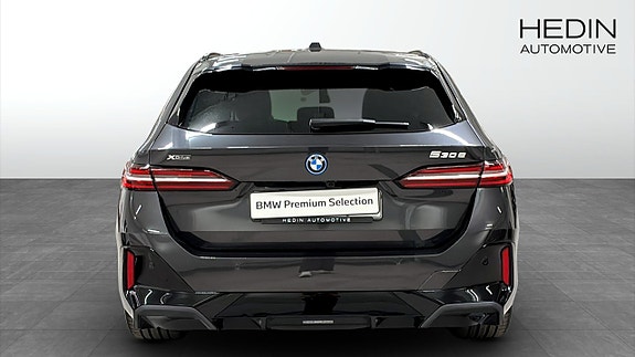 BMW 530e 7 of 11