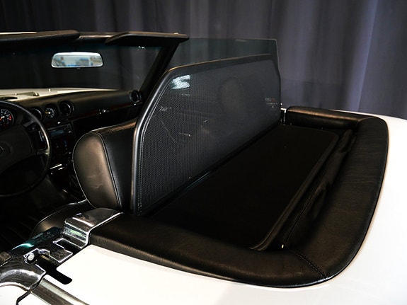 Mercedes-Benz 300 SL 13 of 19