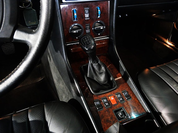 Mercedes-Benz 300 SL 12 of 19