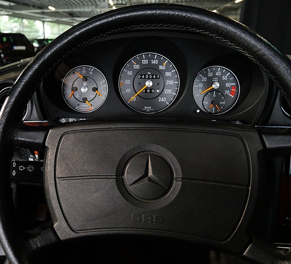 Mercedes-Benz 300 SL 10 of 19