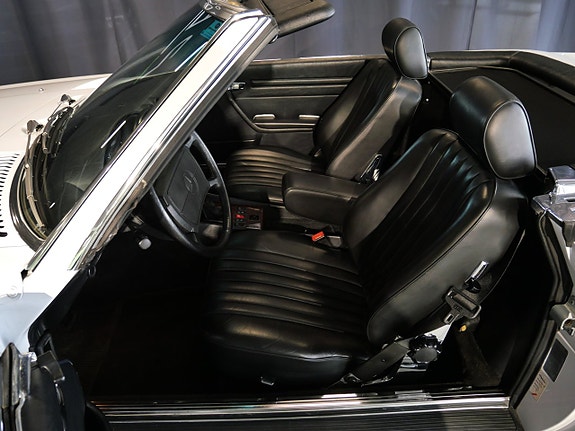 Mercedes-Benz 300 SL 8 of 19