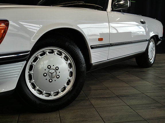 Mercedes-Benz 300 SL 7 of 19