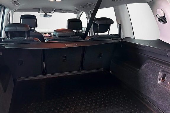 Volkswagen Sharan 8 of 19
