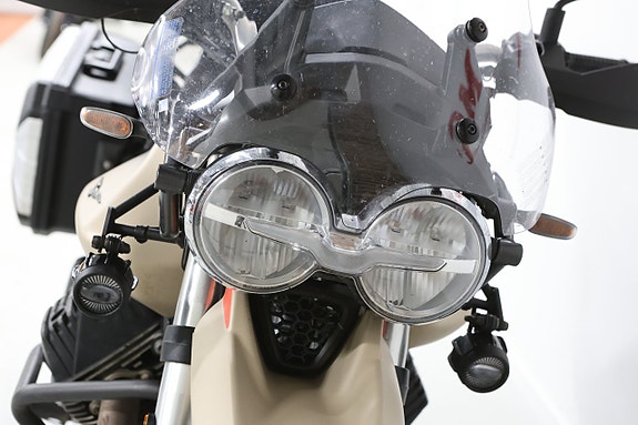 Moto Guzzi V 85 TT Travel 4 of 5