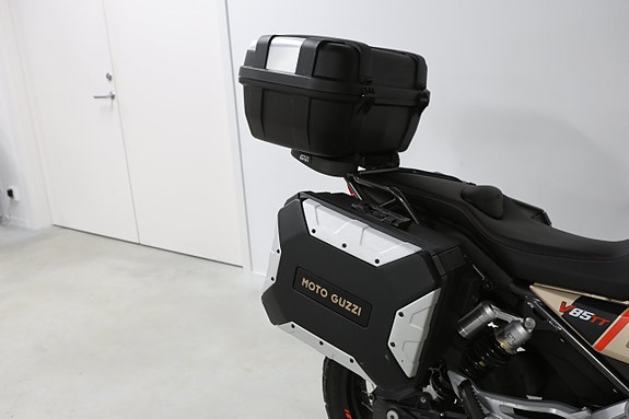 Moto Guzzi V 85 TT Travel 5 of 5