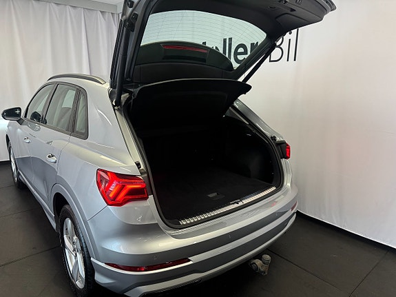 Audi Q3 12 of 12