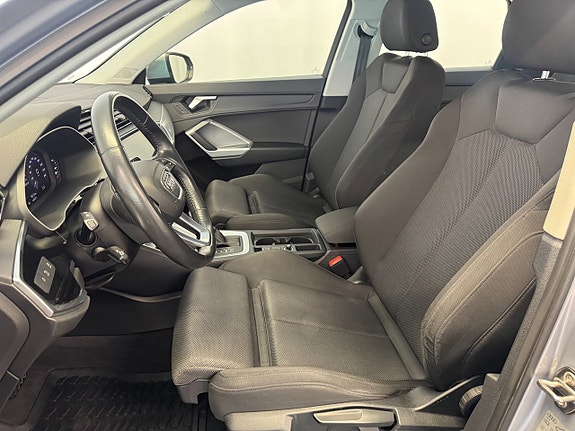Audi Q3 7 of 12