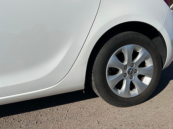 Opel Astra 5 of 5