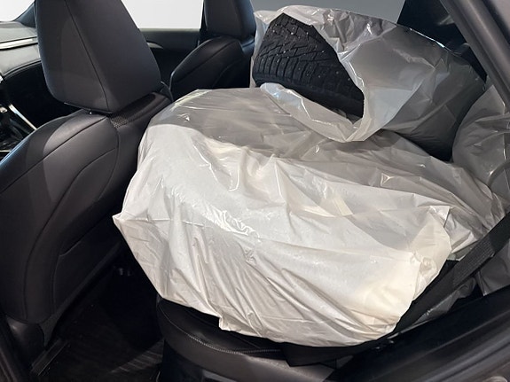 Lexus NX300h 7 of 10