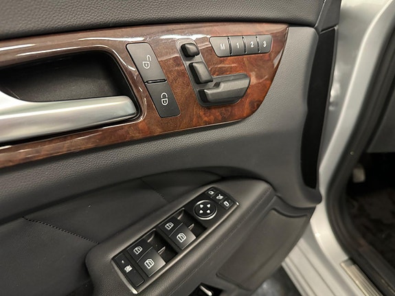 Mercedes-Benz CLS350 14 of 17