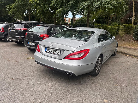 Mercedes-Benz CLS350 4 of 17