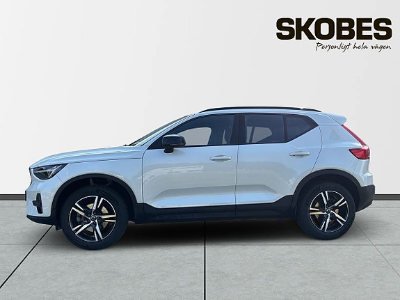 Volvo XC40 5 of 5