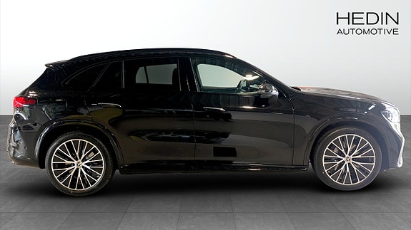 Mercedes-Benz GLC400 3 of 5