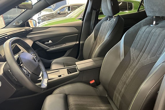 Peugeot 408 8 of 30