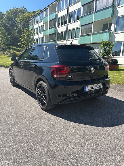 Volkswagen Polo 3 of 5