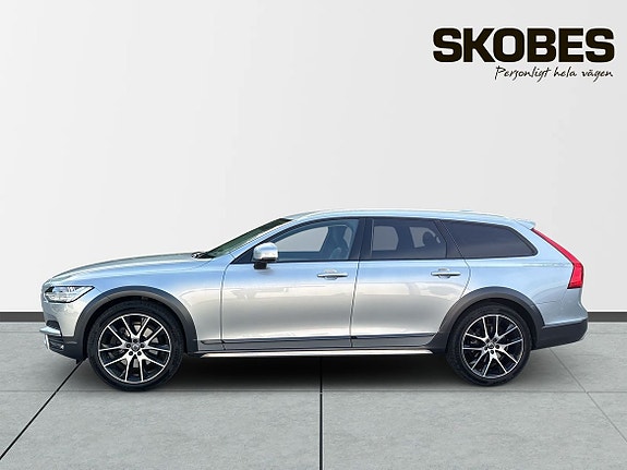 Volvo V90 Cross Country 4 of 23