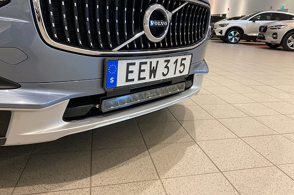 Volvo V90 Cross Country 11 of 13