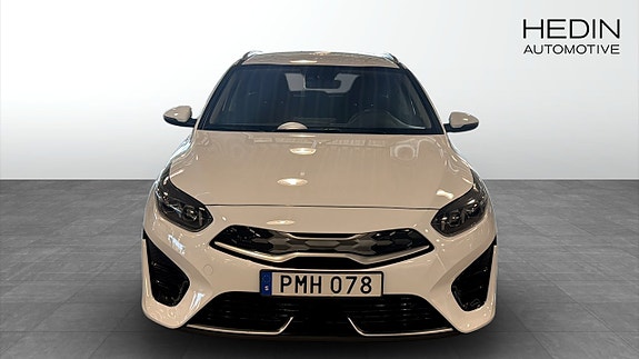 Kia Ceed 8 of 17