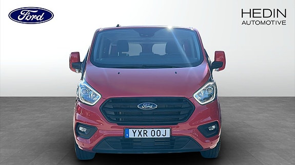 Ford Custom Tourneo 8 of 12