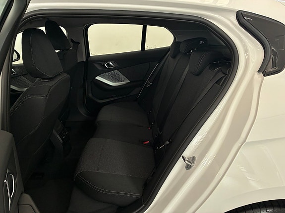 BMW 120 11 of 14