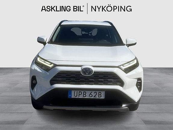 Toyota RAV4 5 of 5