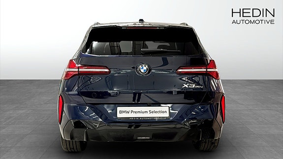 BMW X3 7 of 9