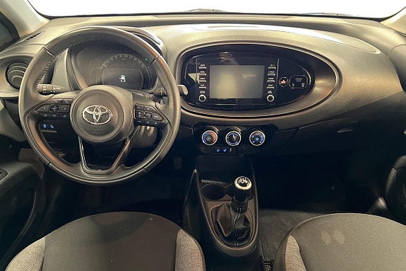 Toyota Aygo X 8 of 19