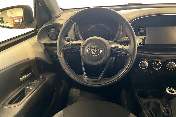 Toyota Aygo X 9 of 19