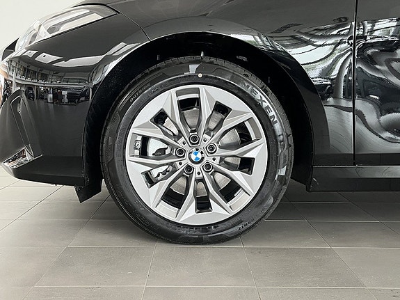 BMW 120 4 of 14
