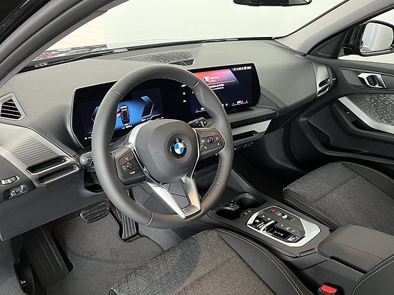 BMW 120 6 of 14