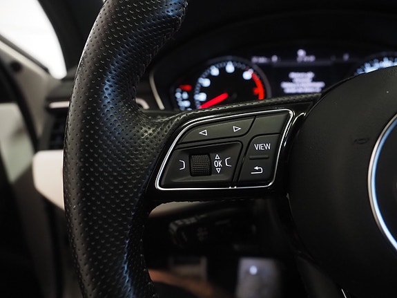 Audi A4 18 of 22