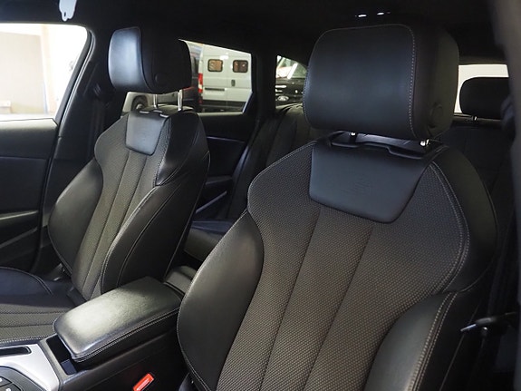 Audi A4 17 of 22