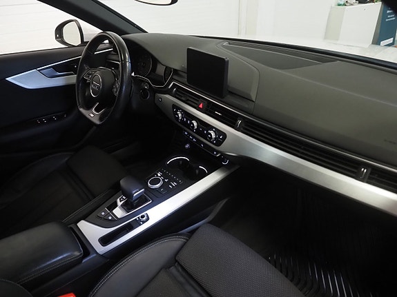 Audi A4 10 of 22
