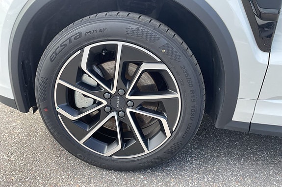 Lynk & Co 01 11 of 12