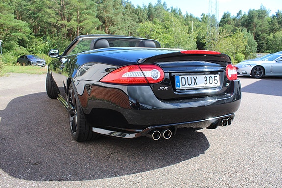 Jaguar XKR 8 of 13