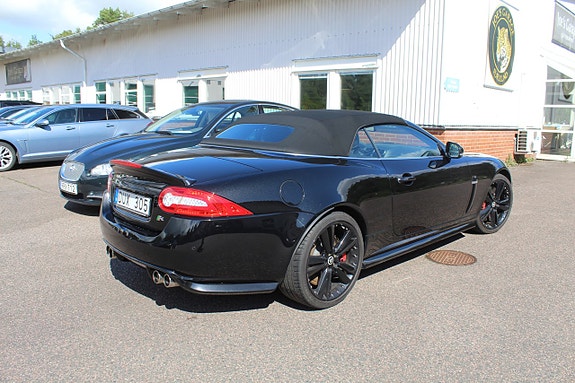 Jaguar XKR 3 of 13