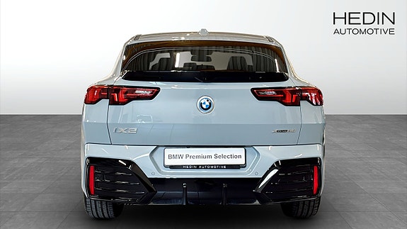 BMW iX2 7 of 9