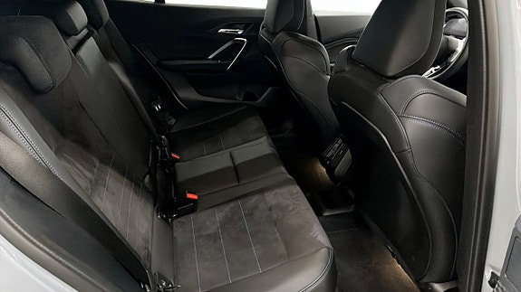 BMW iX2 5 of 5