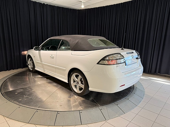 Saab 9-3 4 of 5