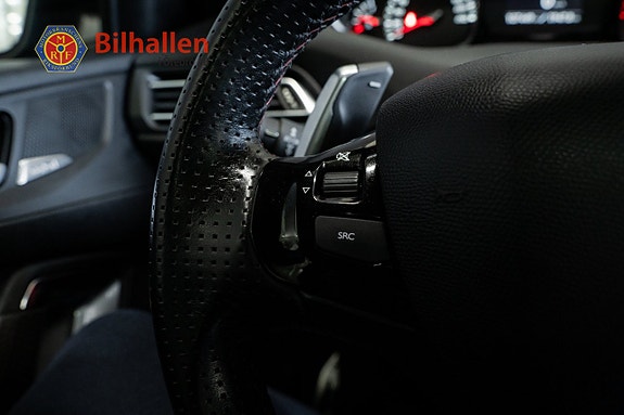 Peugeot 308 15 of 16