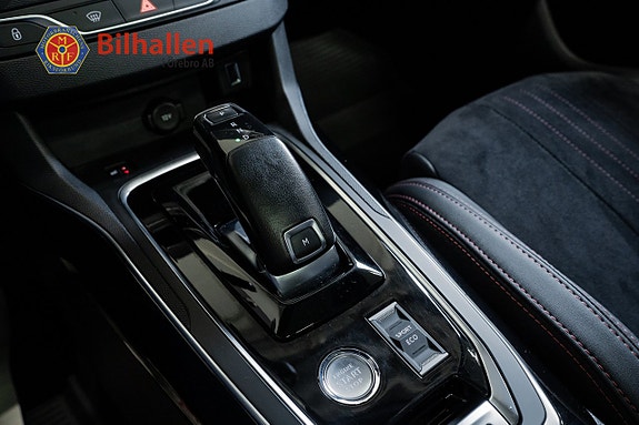Peugeot 308 14 of 16