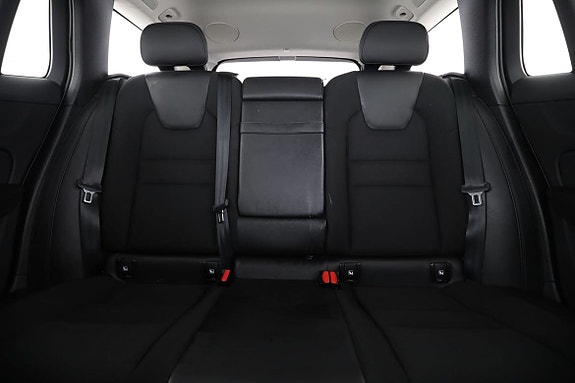 Volvo V60 16 of 30
