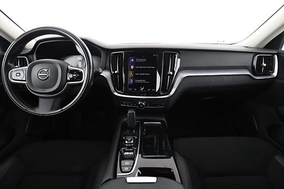 Volvo V60 13 of 30